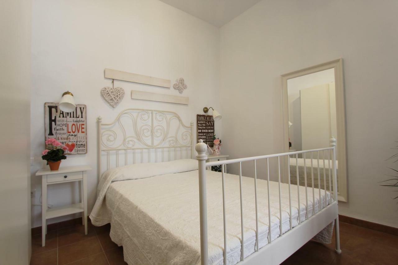 Apartamento Ollerias Málaga Dış mekan fotoğraf